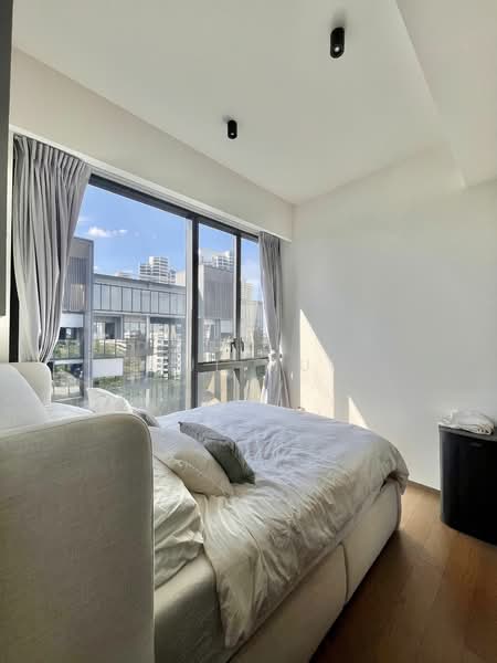 Leedon Green, 34 Leedon Heights, 2 Bedrooms, 807 sqft, Condominium For Rent, by Mui Mui, 25022777 - Master Bedroom - PropertyGuru.com.sg