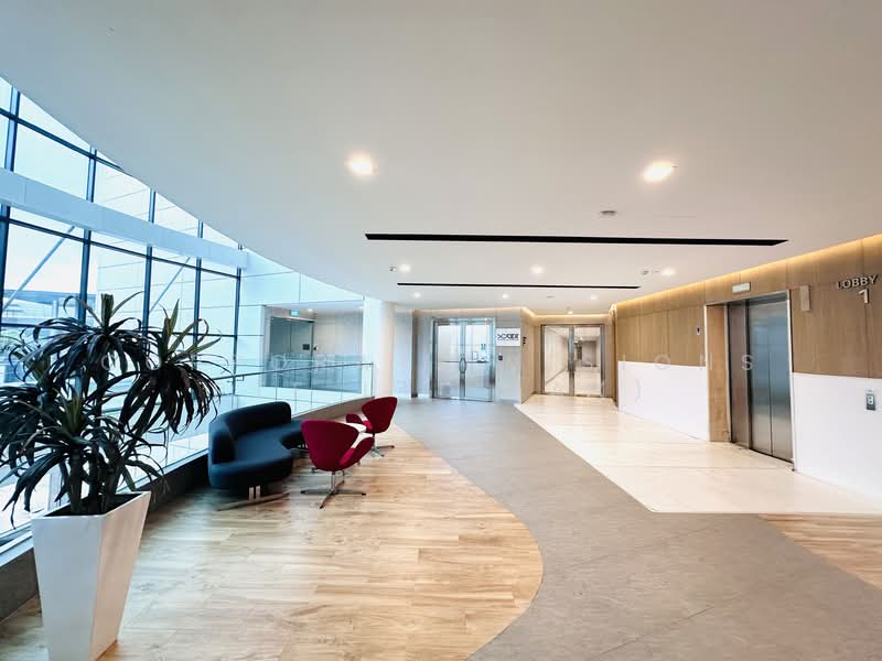 FURNISHED, ex-MNC Office with work-stations. FREE for Takeover. 8 mins walk MRT, Size: 3000, 5000~9000, 12000 sqft. CONTACT: 65-96881177, Buona Vista / West Coast / Clementi New Town, 4,700 sqft, Business / Science Park For Rent, by ADRIAN, 25023429 - CommercialGuru.com.sg