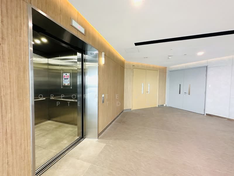 FURNISHED, ex-MNC Office with work-stations. FREE for Takeover. 8 mins walk MRT, Size: 3000, 5000~9000, 12000 sqft. CONTACT: 65-96881177, Buona Vista / West Coast / Clementi New Town, 4,700 sqft, Business / Science Park For Rent, by ADRIAN, 25023429 - CommercialGuru.com.sg