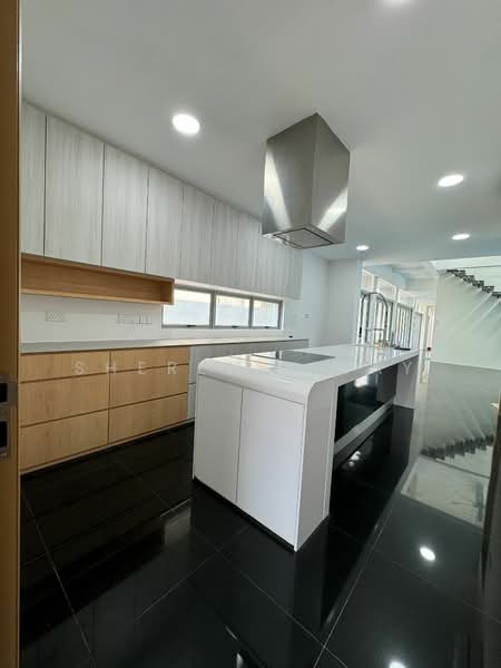 Branksome road, East Coast / Marine Parade, 5 Bedrooms, 7,500 sqft, Detached House For Rent, by Sherlene Tay, 25024099 - PropertyGuru.com.sg