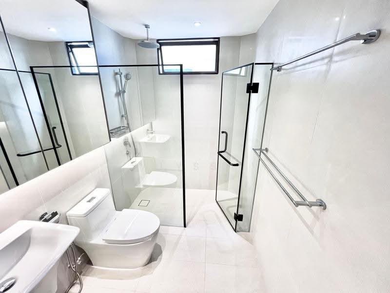 Cashew Heights, 85 Cashew Road, Dairy Farm / Bukit Panjang / Choa Chu Kang, 3 Bedrooms, 1,658 sqft, Condominium For Rent, by Alyssa Koh L X, 25025588 - Bathroom - PropertyGuru.com.sg