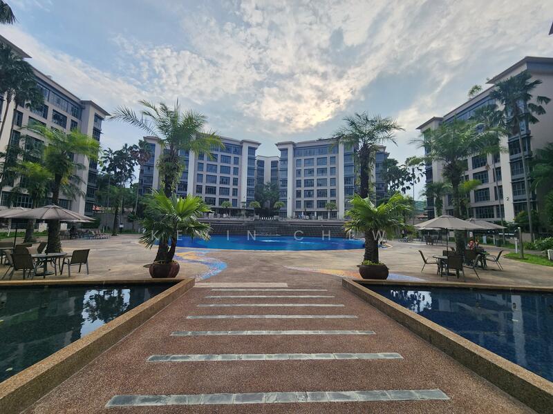 Carissa Park Condo, 4 Flora Drive, 2 Bedrooms, 1,001 sqft, Condominium For Rent, by Kevin Chew, 25026839 - PropertyGuru.com.sg