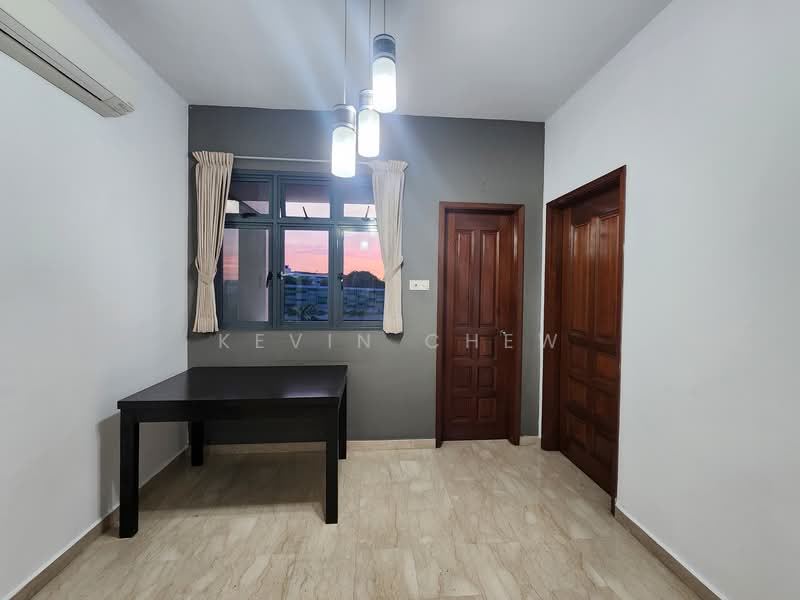 Carissa Park Condo, 4 Flora Drive, 2 Bedrooms, 1,001 sqft, Condominium For Rent, by Kevin Chew, 25026839 - Dining - PropertyGuru.com.sg