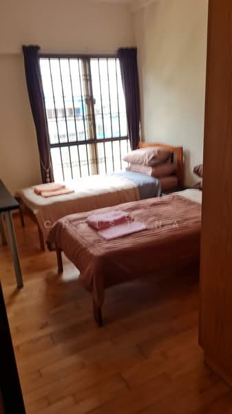 Regent Park, 26 Jalan Lempeng, 2 Bedrooms, 980 sqft, Condominium For Rent, by Lee Christina, 25027260 - PropertyGuru.com.sg