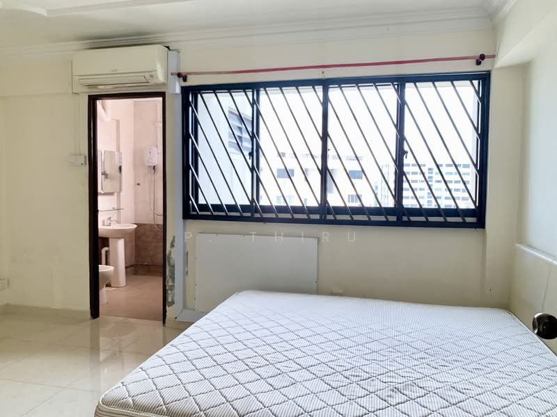 For Rent - 212 Serangoon Avenue 4