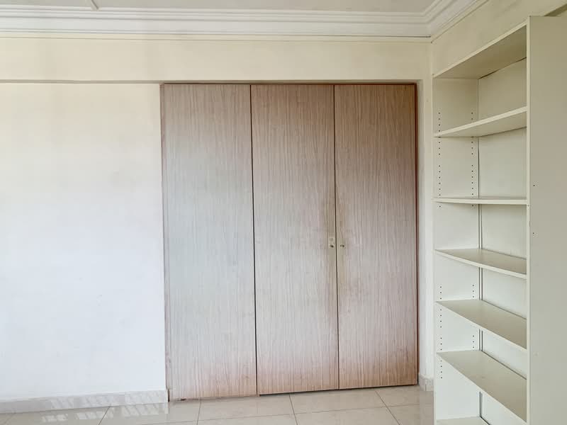 For Rent - 212 Serangoon Avenue 4