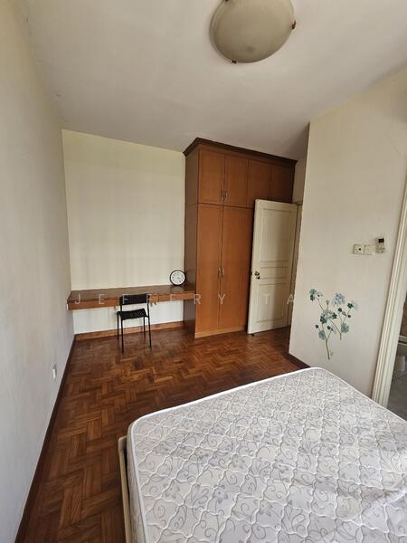 For Rent - Yunnan Gardens