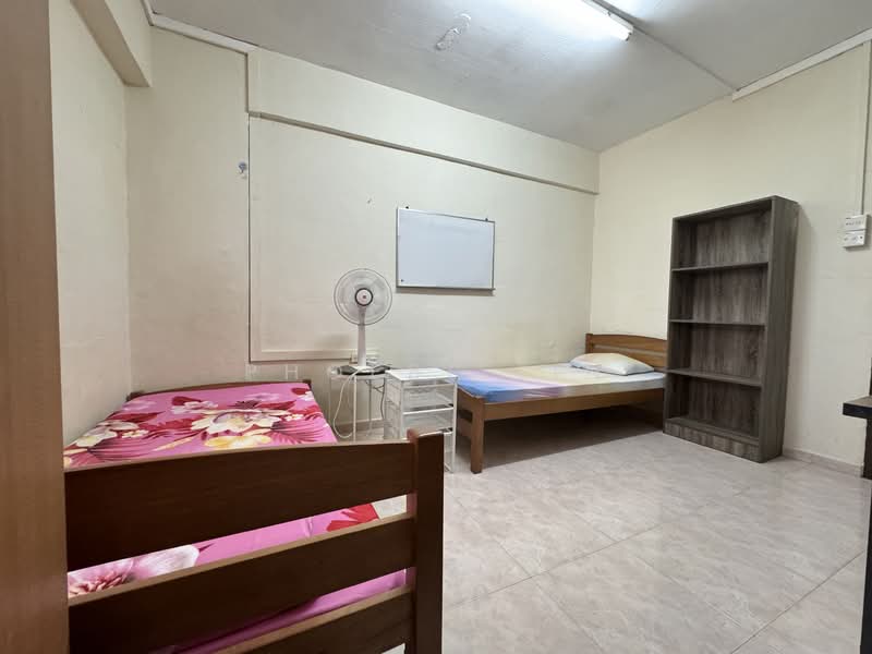 740 Yishun Avenue 5, 740 Yishun Avenue 5, Room Rental, 150 sqft, HDB Flat For Rent, by Phoebe Lin, 25033335 - PropertyGuru.com.sg