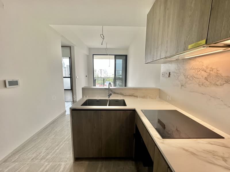 Leedon Green, 26 Leedon Heights, 2 Bedrooms, 710 sqft, Condominium For Rent, by Desmond Lian, 25033587 - PropertyGuru.com.sg