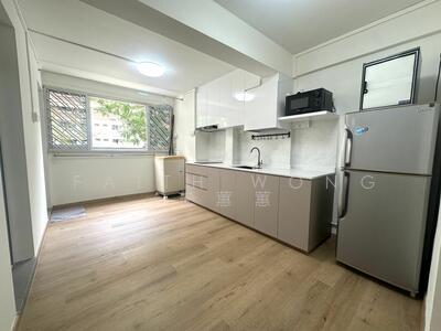 For Rent - 31 Holland Close