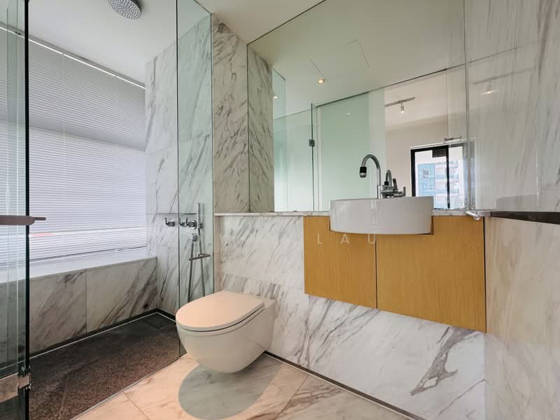 Newton Suites, 60 Newton Road, 2 Bedrooms, 798 sqft, Apartment For Rent, by Joyce Lau, 25036798 - Master ensuite - PropertyGuru.com.sg