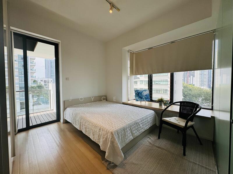 Newton Suites, 60 Newton Road, 2 Bedrooms, 798 sqft, Apartment For Rent, by Joyce Lau, 25036798 - Master bedroom leading to balcony - PropertyGuru.com.sg