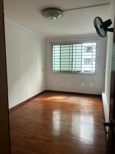 824 Jurong West Street 81, 824 Jurong West Street 81, Room Rental, 120 sqft, HDB Flat For Rent, by John Tan 奕欣, 25036811 - PropertyGuru.com.sg