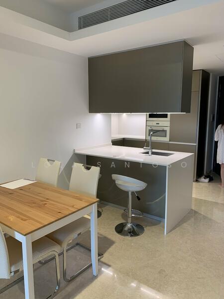 Cairnhill Nine, 9 Cairnhill Road, Orchard / River Valley, 2 Bedrooms, 1,055 sqft, Condominium For Rent, by Lola Santoso, 25037504 - PropertyGuru.com.sg