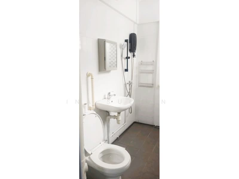 541 Jurong West Avenue 1, 541 Jurong West Avenue 1, Room Rental, 100 sqft, HDB Flat For Rent, by Ina Sultan, 25038107 - PropertyGuru.com.sg