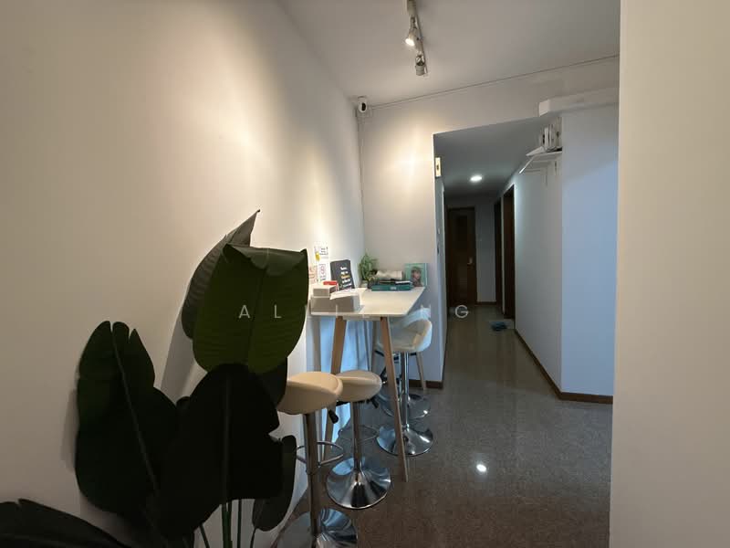Queens, 16 Stirling Road, Room Rental, 150 sqft, Condominium For Rent, by Allie Ng, 25041292 - PropertyGuru.com.sg