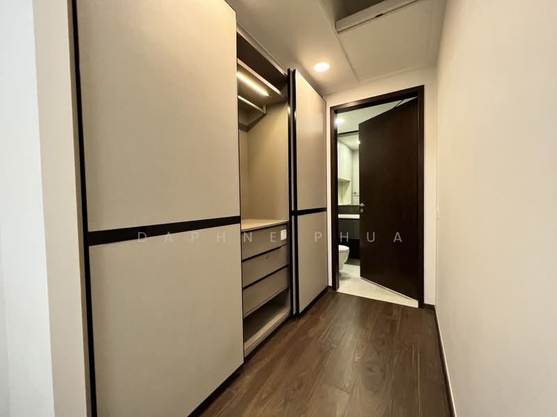 D'Nest, 143 Pasir Ris Grove, 1 Bedroom, 484 sqft, Condominium For Rent, by Daphne Phua, 25041981 - Meticulously curated walk-in wardrobe that comes with a dresser and foldable ironing board - PropertyGuru.com.sg
