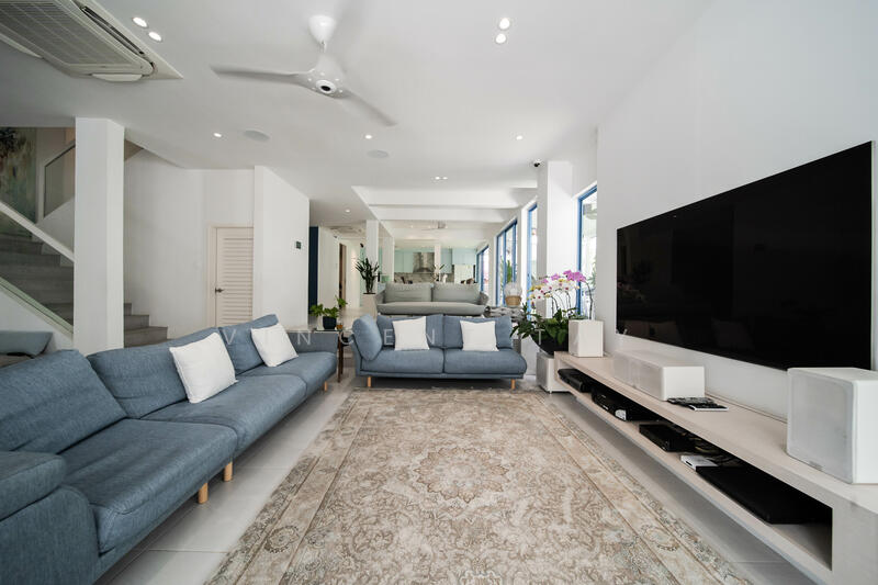D16 Semi-Detached for sale, Bedok / Upper East Coast, 5 Bedrooms, 4,500 sqft, Semi-Detached House For Sale, by Vincent Tay, 25042227 - PropertyGuru.com.sg