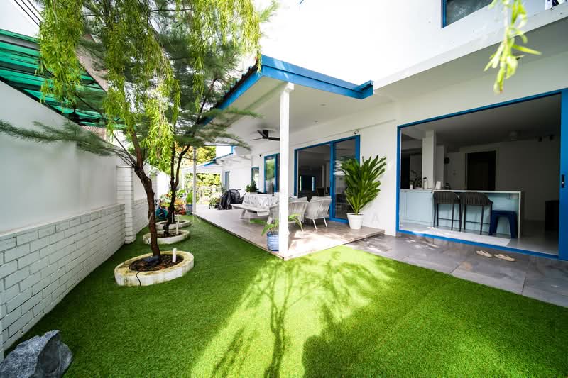 D16 Semi-Detached for sale, Bedok / Upper East Coast, 5 Bedrooms, 4,500 sqft, Semi-Detached House For Sale, by Vincent Tay, 25042227 - PropertyGuru.com.sg