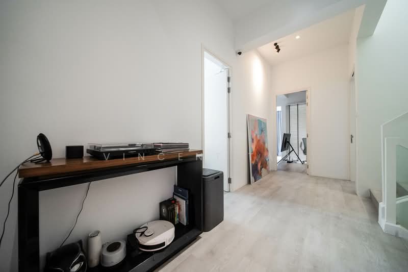 D16 Semi-Detached for sale, Bedok / Upper East Coast, 5 Bedrooms, 4,500 sqft, Semi-Detached House For Sale, by Vincent Tay, 25042227 - PropertyGuru.com.sg