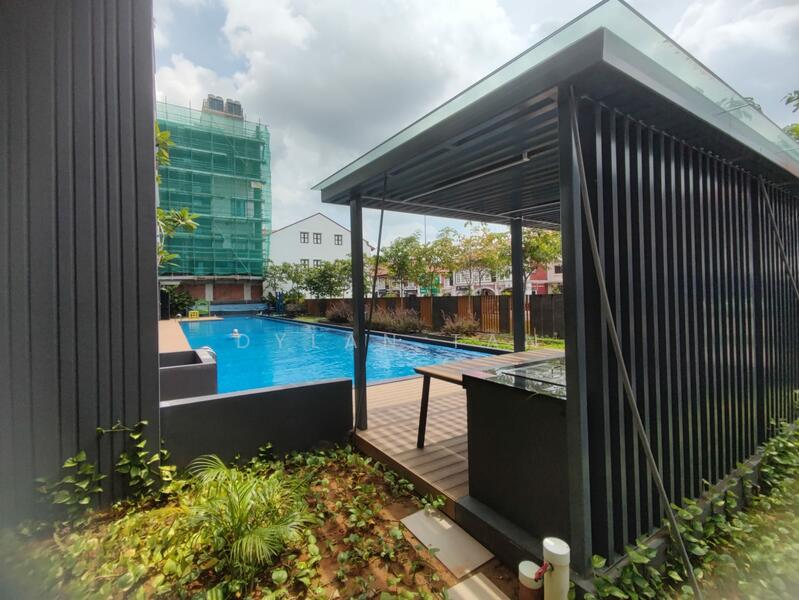 For Rent - Infini at East Coast