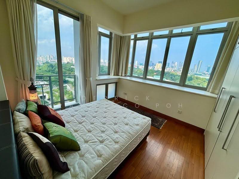 Cairnhill Crest, 8 Cairnhill Circle, Orchard / River Valley, 2 Bedrooms, 1,206 sqft, Condominium For Rent, by Derrick Francisco Poh, 25047411 - PropertyGuru.com.sg