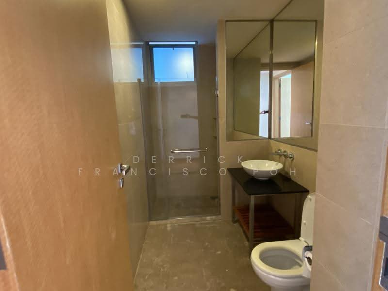Cairnhill Crest, 8 Cairnhill Circle, Orchard / River Valley, 2 Bedrooms, 1,206 sqft, Condominium For Rent, by Derrick Francisco Poh, 25047411 - PropertyGuru.com.sg