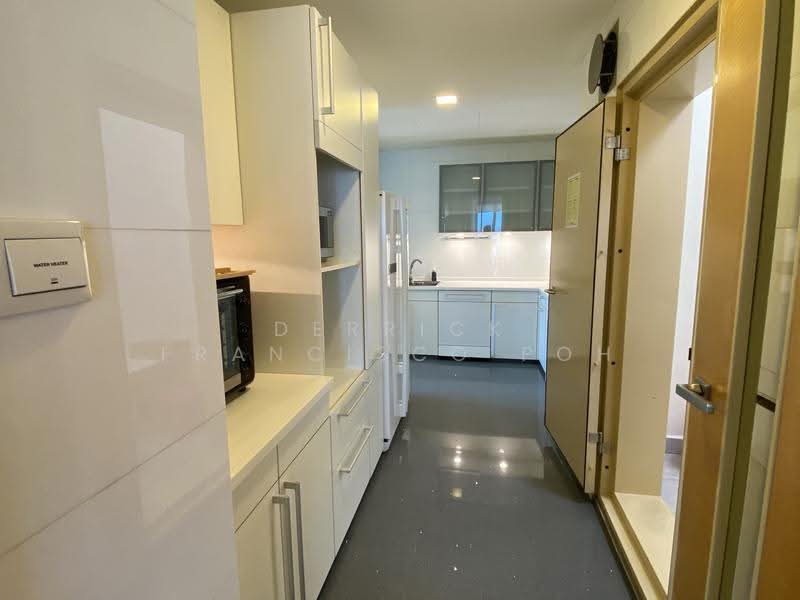 Cairnhill Crest, 8 Cairnhill Circle, Orchard / River Valley, 2 Bedrooms, 1,206 sqft, Condominium For Rent, by Derrick Francisco Poh, 25047411 - PropertyGuru.com.sg