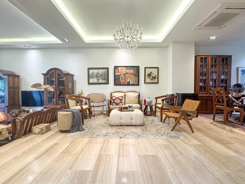 For Sale - Heeton Park