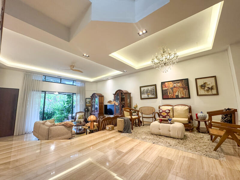 For Sale - Heeton Park