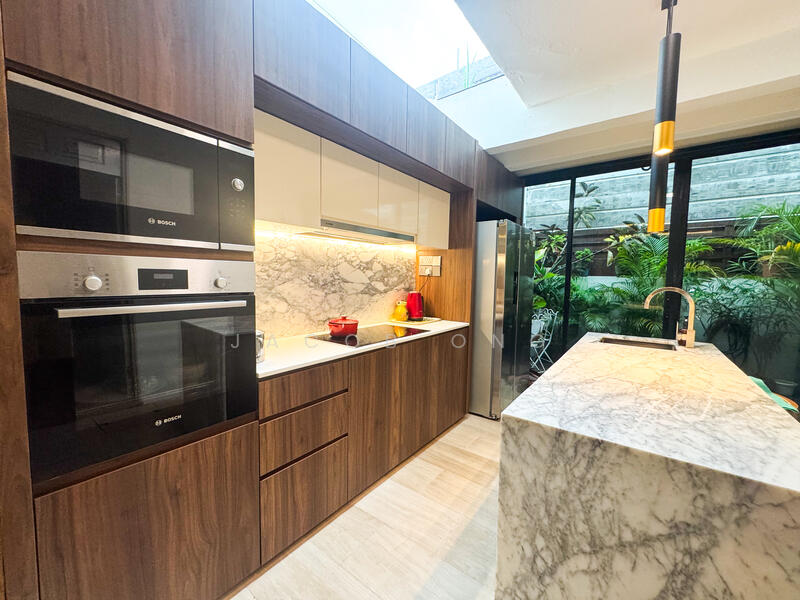 For Sale - Heeton Park