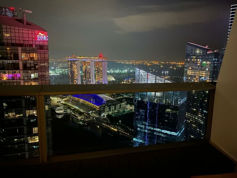 Marina Bay Suites, 3 Central Boulevard, 4 Bedrooms, 2,065 sqft, Apartment For Rent, by Suzana Sulong, 25051111 - View of MBS from Balcony - PropertyGuru.com.sg