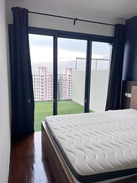 The Lakefront Residences, 46 Lakeside Drive, 3 Bedrooms, 1,270 sqft, Condominium For Rent, by Karen Teng, 25052874 - PropertyGuru.com.sg