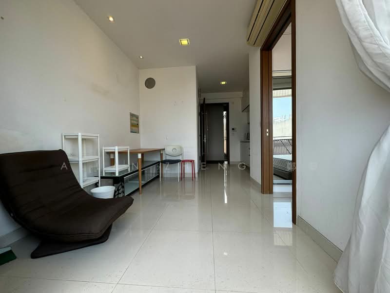 Centra Studios, 25 Lorong 25 Geylang, 1 Bedroom, 409 sqft, Apartment For Rent, by Allan Zheng  鄭黎, 25054140 - PropertyGuru.com.sg