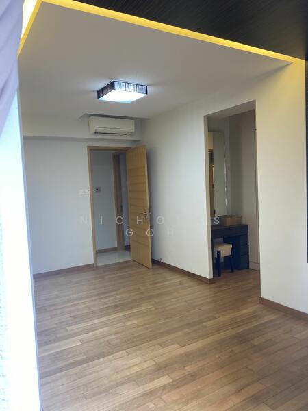 Entrance of the master room 