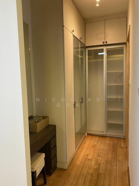 Built in cabinet for master rm 