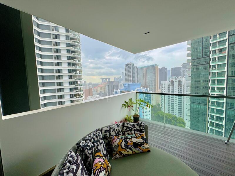 For Sale - 8 Saint Thomas