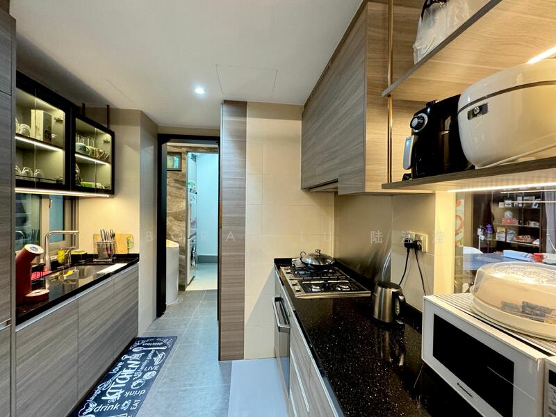 For Sale - 8 Saint Thomas