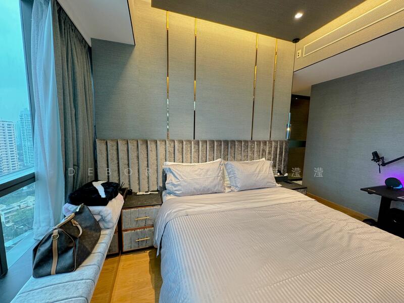 For Sale - 8 Saint Thomas