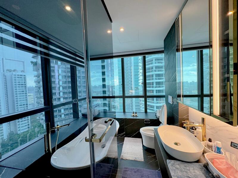 For Sale - 8 Saint Thomas