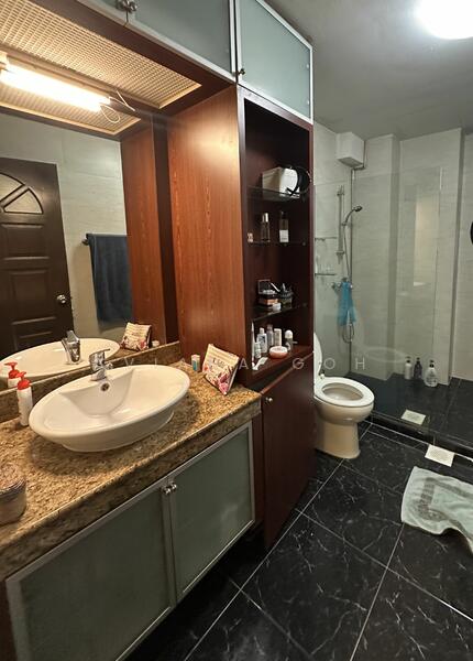 Marine Parade Spacious Apartment, , 3 Bedrooms, 2,000 sqft, Apartment For Rent, by Aviana Goh, 25056881 - PropertyGuru.com.sg