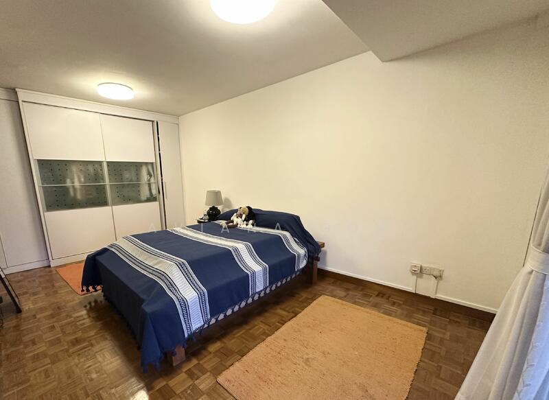Marine Parade Spacious Apartment, , 3 Bedrooms, 2,000 sqft, Apartment For Rent, by Aviana Goh, 25056881 - PropertyGuru.com.sg