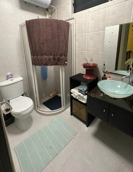 Marine Parade Spacious Apartment, , 3 Bedrooms, 2,000 sqft, Apartment For Rent, by Aviana Goh, 25056881 - PropertyGuru.com.sg