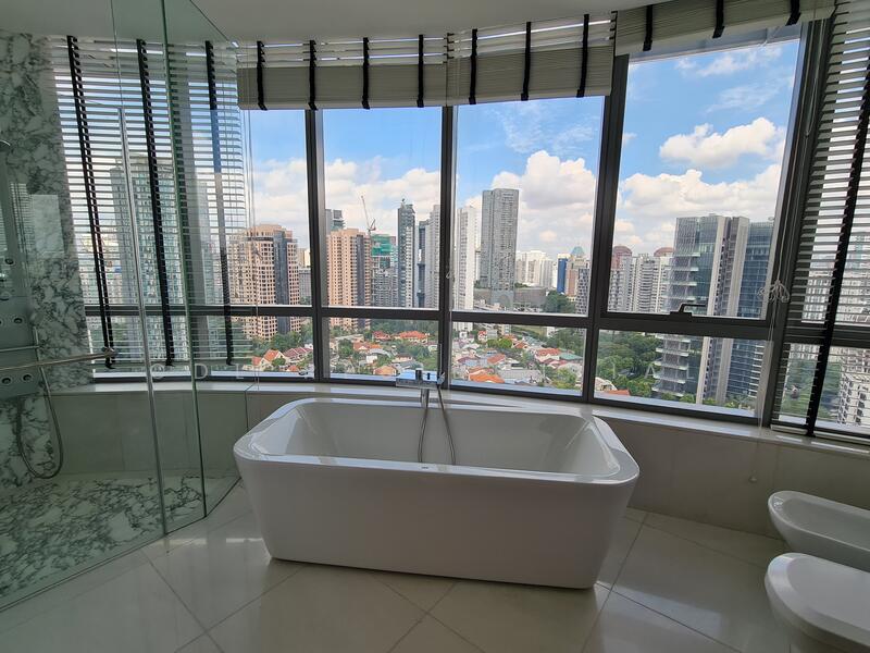 Level 2 - Master Bathroom