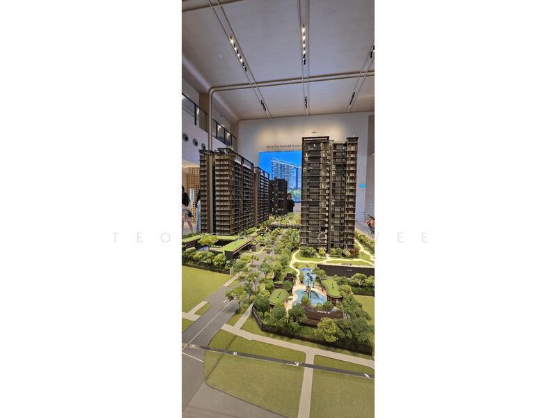 Continuum Viewing Call 98534284 Teo Chang Wee