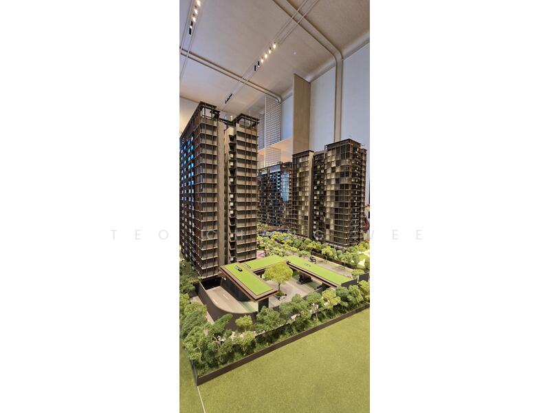 Continuum Viewing Call 98534284 Teo Chang Wee
