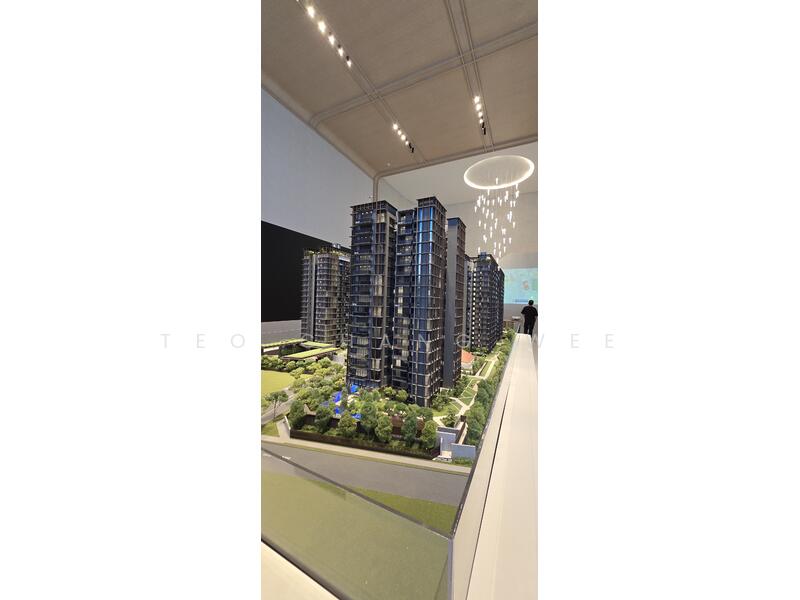 Continuum Viewing Call 98534284 Teo Chang Wee