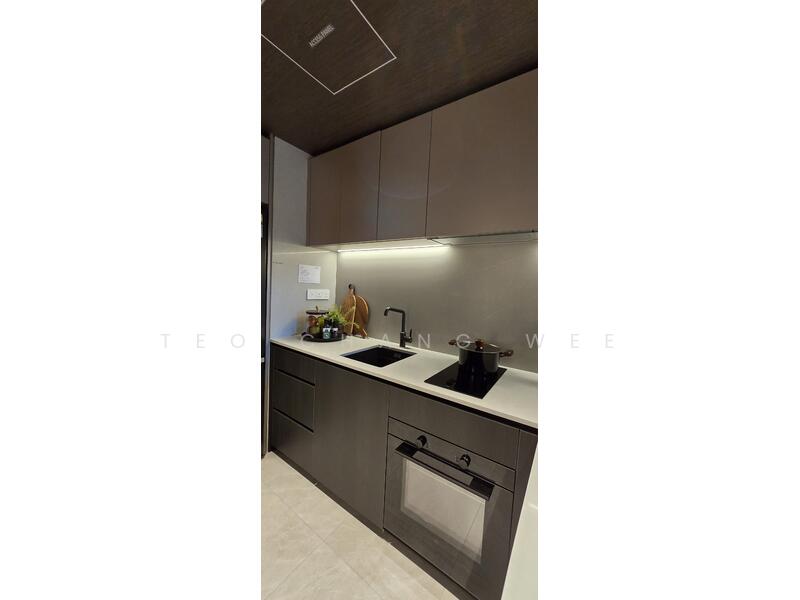 Continuum Viewing Call 98534284 Teo Chang Wee