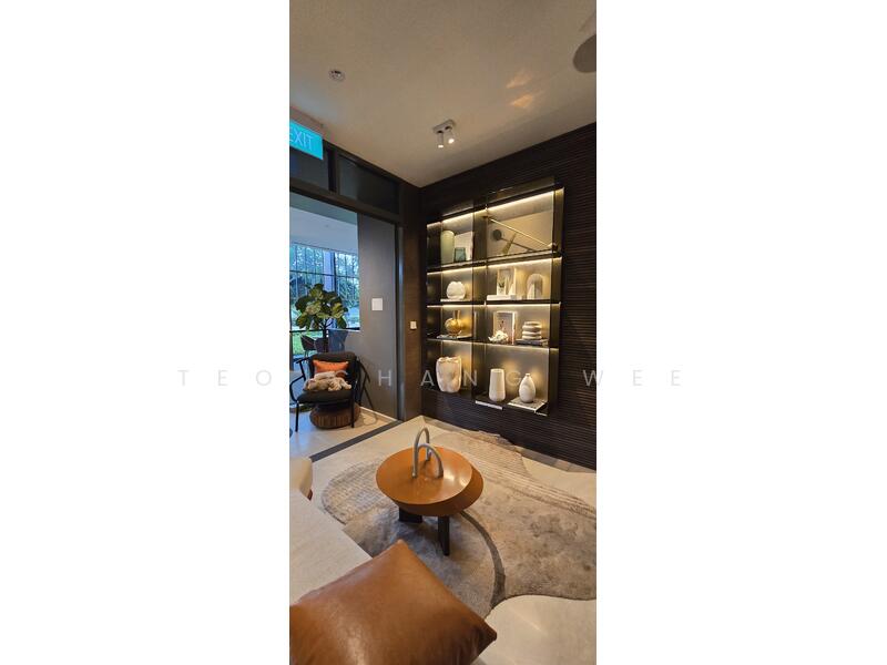 Continuum Viewing Call 98534284 Teo Chang Wee