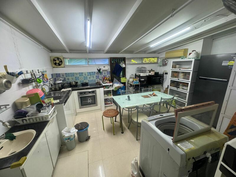 Serangoon Terrace House for Rent Near Boon Keng MRT, Serangoon Road